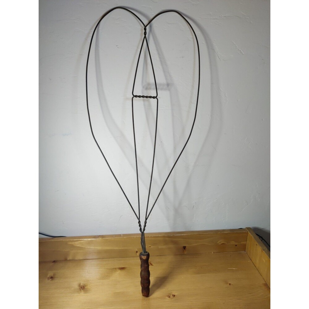 Vintage Looped Offset Wooden Handle Rug Beater ~ 12x30"